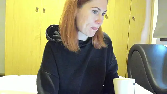 Snapshot of Sheandhim23 chatting on 02.05.25 Sheandhim23 online show from 02.05.25