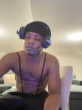 Snapshot of BiigDipper chatting on 12.20.24 BiigDipper online show from 12.20.24