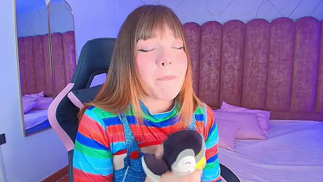 Fluffy Bubble21 online show from 04.17.26