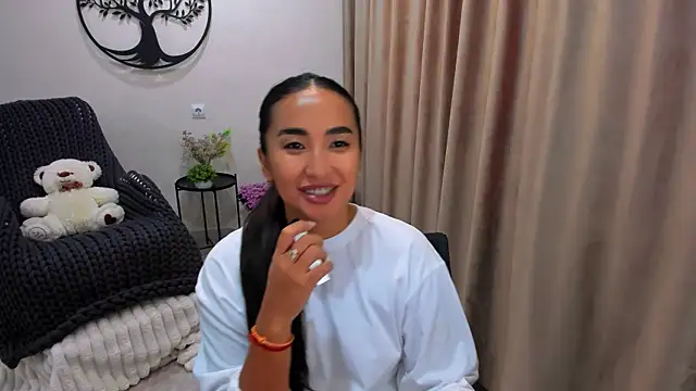 worldofkim online show from 10.09.25