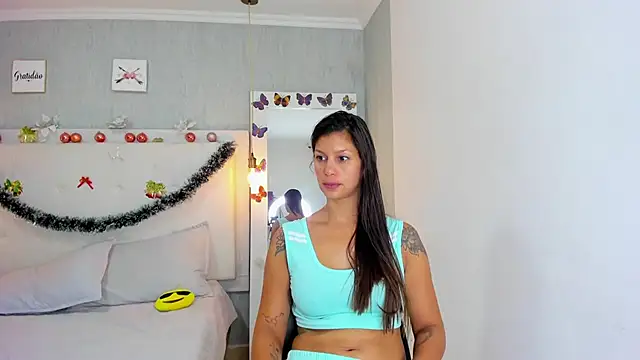 aishawild online show from 01.05.25