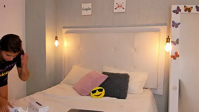 aishawild online show from 03.05.25