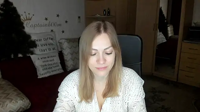 Snapshot of SilviaEyes chatting on 12.03.24 SilviaEyes online show from 12.03.24