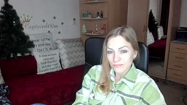 Snapshot of SilviaEyes chatting on 12.08.24 SilviaEyes online show from 12.08.24