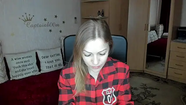 Snapshot of SilviaEyes chatting on 01.19.25 SilviaEyes online show from 01.19.25
