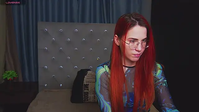 EmilyKents online show from 12.16.24
