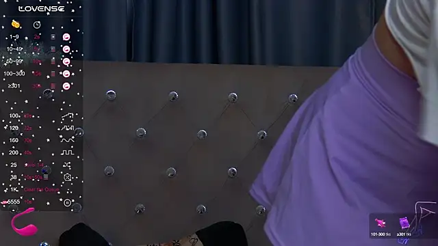 EmilyKents online show from 01.08.25