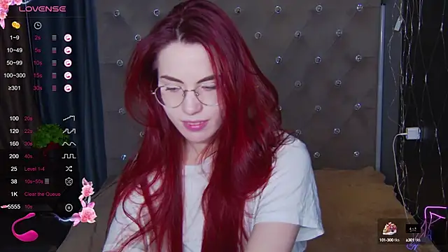 EmilyKents online show from 02.27.25