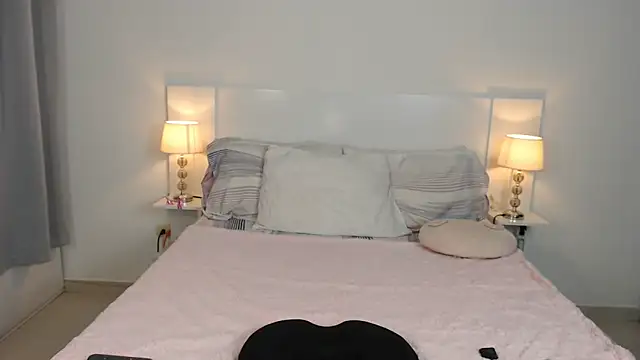 alliee mod online show from 04.09.26