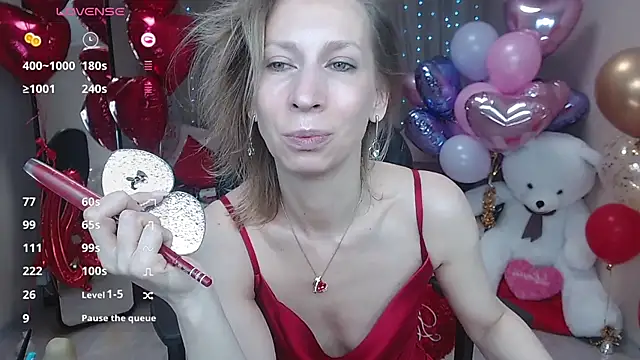 AdrianaSea online show from 02.14.25