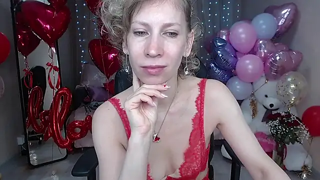 AdrianaSea online show from 02.15.25