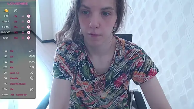 Snapshot of LisaHeart chatting on 02.20.25 LisaHeart online show from 02.20.25