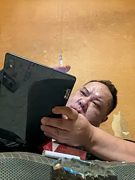 punk0805 online show from 10.20.25