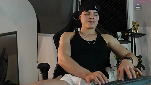 Max cortes1 online show from 09.16.25