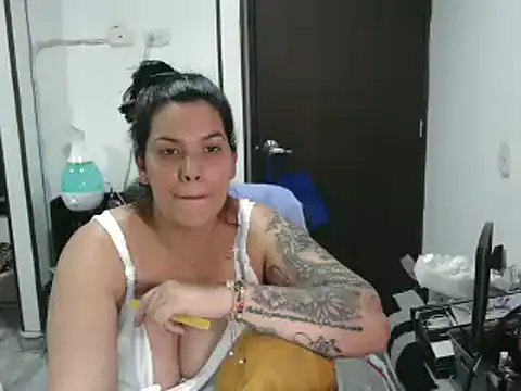 CarolinaRincon online show from 03.12.25