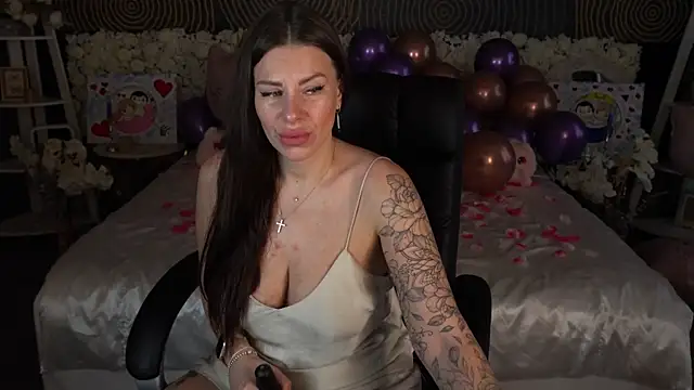 IsabellaFoxyy online show from 02.12.26