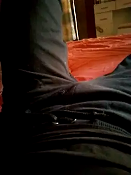 Snapshot of Tupapijean06 chatting on 10.31.25 Tupapijean06 online show from 10.31.25