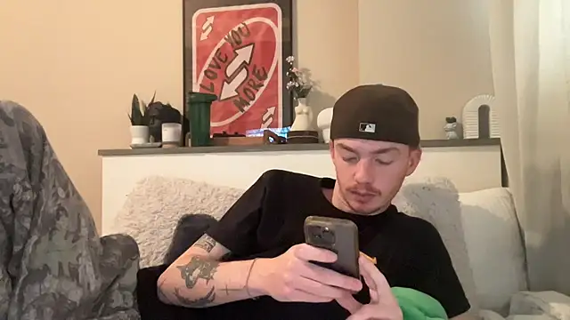 Snapshot of younghungginger chatting on 01.02.25 younghungginger online show from 01.02.25