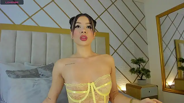 Snapshot of SamanthaClay chatting on 02.06.25 SamanthaClay online show from 02.06.25