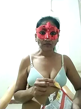 Snapshot of sunita6009 chatting on 11.02.25 sunita6009 online show from 11.02.25