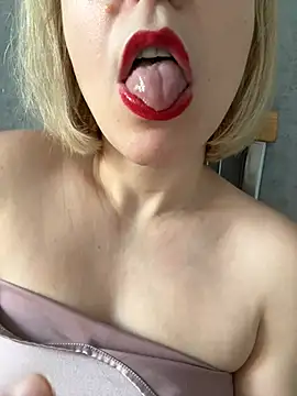 Yourdirtybitch online show from 01.11.25