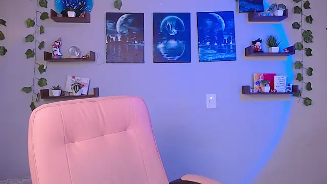 macey elliot  online show from 02.04.25