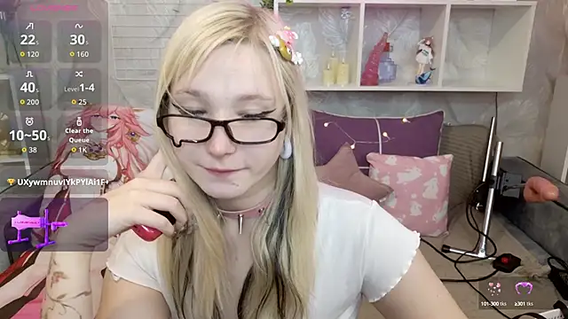 Snapshot of MeowkaKitty chatting on 09.29.25 MeowkaKitty online show from 09.29.25