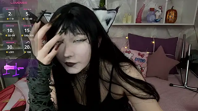 Snapshot of MeowkaKitty chatting on 11.01.25 MeowkaKitty online show from 11.01.25