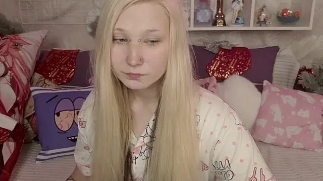 MeowkaKitty online show from 12.22.25