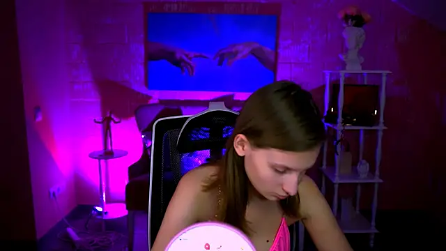 EllaHorton online show from 02.22.26