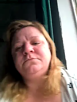 Snapshot of jusichka chatting on 11.23.25 jusichka online show from 11.23.25