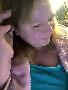 Snapshot of jusichka chatting on 01.11.26 jusichka online show from 01.11.26