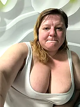 Snapshot of jusichka chatting on 04.03.26 jusichka online show from 04.03.26