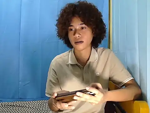 Asiantwink21 online show from 07.29.26
