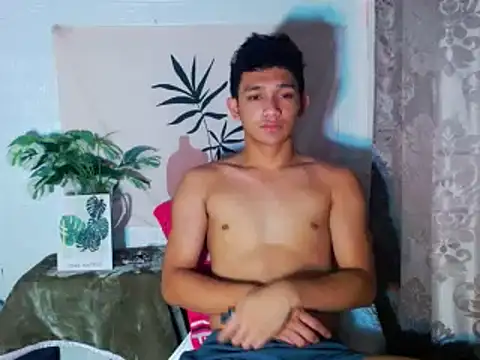 Snapshot of Prvncjshz2 chatting on 11.02.25 Prvncjshz2 online show from 11.02.25