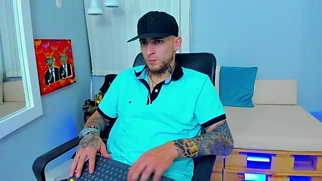 Snapshot of Drako_Lamar chatting on 12.02.24 Drako Lamar online show from 12.02.24