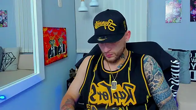 Snapshot of Drako_Lamar chatting on 12.19.24 Drako Lamar online show from 12.19.24