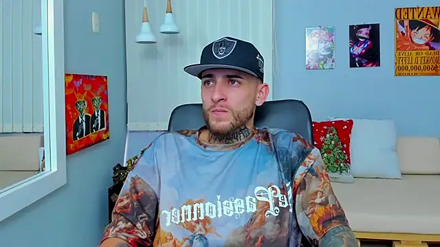 Snapshot of Drako_Lamar chatting on 12.20.24 Drako Lamar online show from 12.20.24