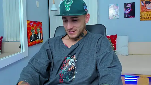 Snapshot of Drako_Lamar chatting on 12.24.24 Drako Lamar online show from 12.24.24