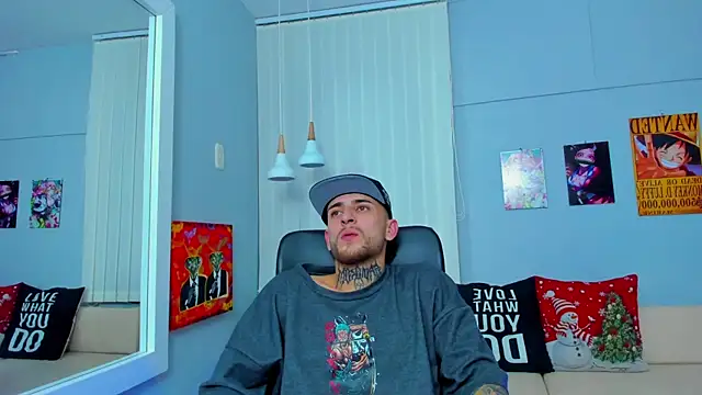 Snapshot of Drako_Lamar chatting on 12.30.24 Drako Lamar online show from 12.30.24