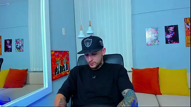 Snapshot of Drako_Lamar chatting on 01.07.25 Drako Lamar online show from 01.07.25