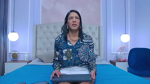 JoannaCox online show from 09.10.25