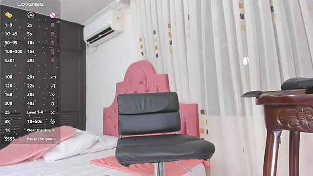 Snapshot of sary_rousse chatting on 12.13.24 sary rousse online show from 12.13.24