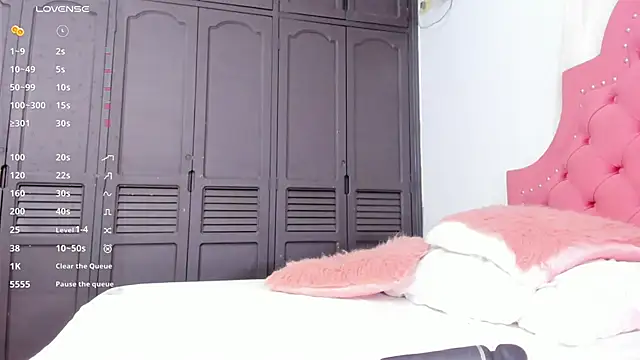 Snapshot of sary_rousse chatting on 01.05.25 sary rousse online show from 01.05.25