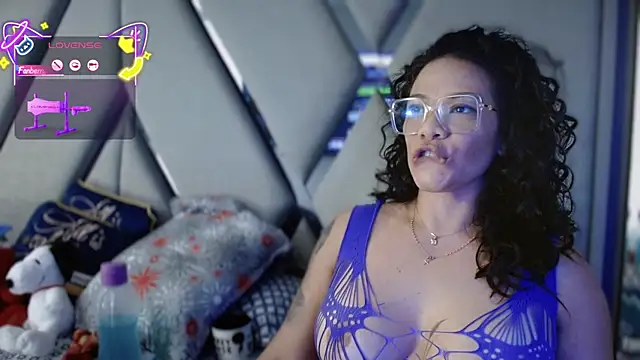 paula daniela1 online show from 10.20.25