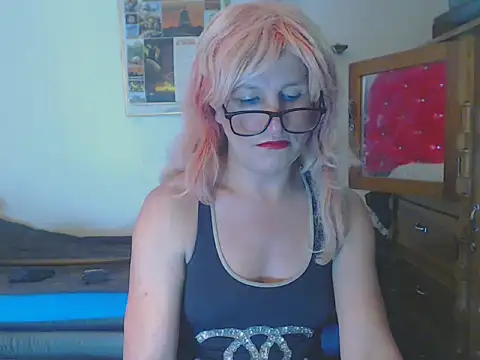 Snapshot of LorenJade chatting on 02.27.25 LorenJade online show from 02.27.25