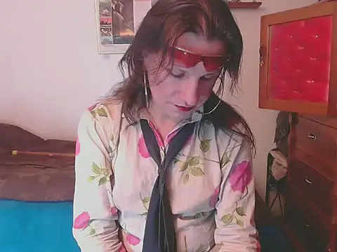 Snapshot of LorenJade chatting on 01.16.26 LorenJade online show from 01.16.26