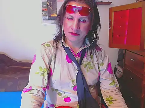 Snapshot of LorenJade chatting on 01.17.26 LorenJade online show from 01.17.26