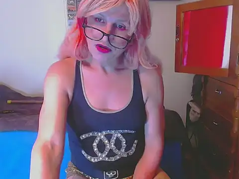 Snapshot of LorenJade chatting on 02.11.26 LorenJade online show from 02.11.26