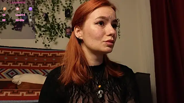 girl with snaketatto0 online show from 12.02.25